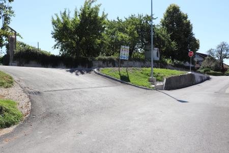 UREDITEV ŠPORTNIH POVRŠIN, CESTE IN VODOHRANA V NASELJU ORLE 03